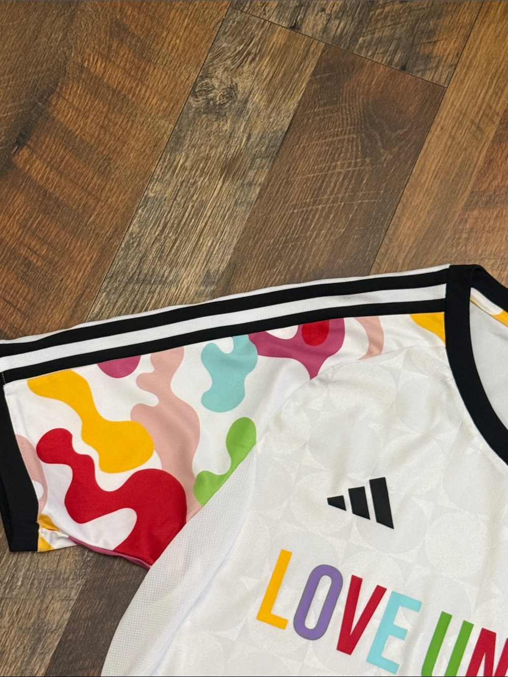 Adidas Love Unites Pride AEROREADY Soccer Jersey White Multicolor Medium - Picture 4 of 6